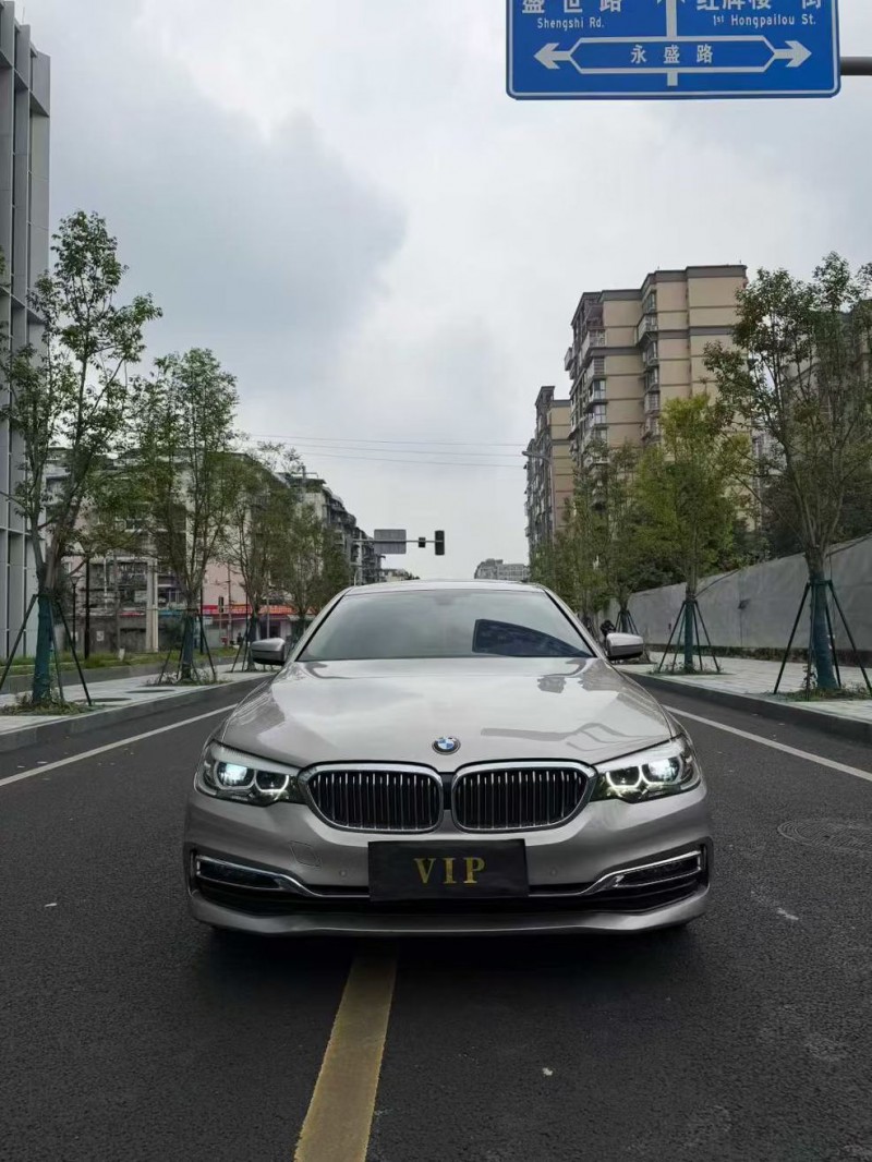 成都19年宝马5系1