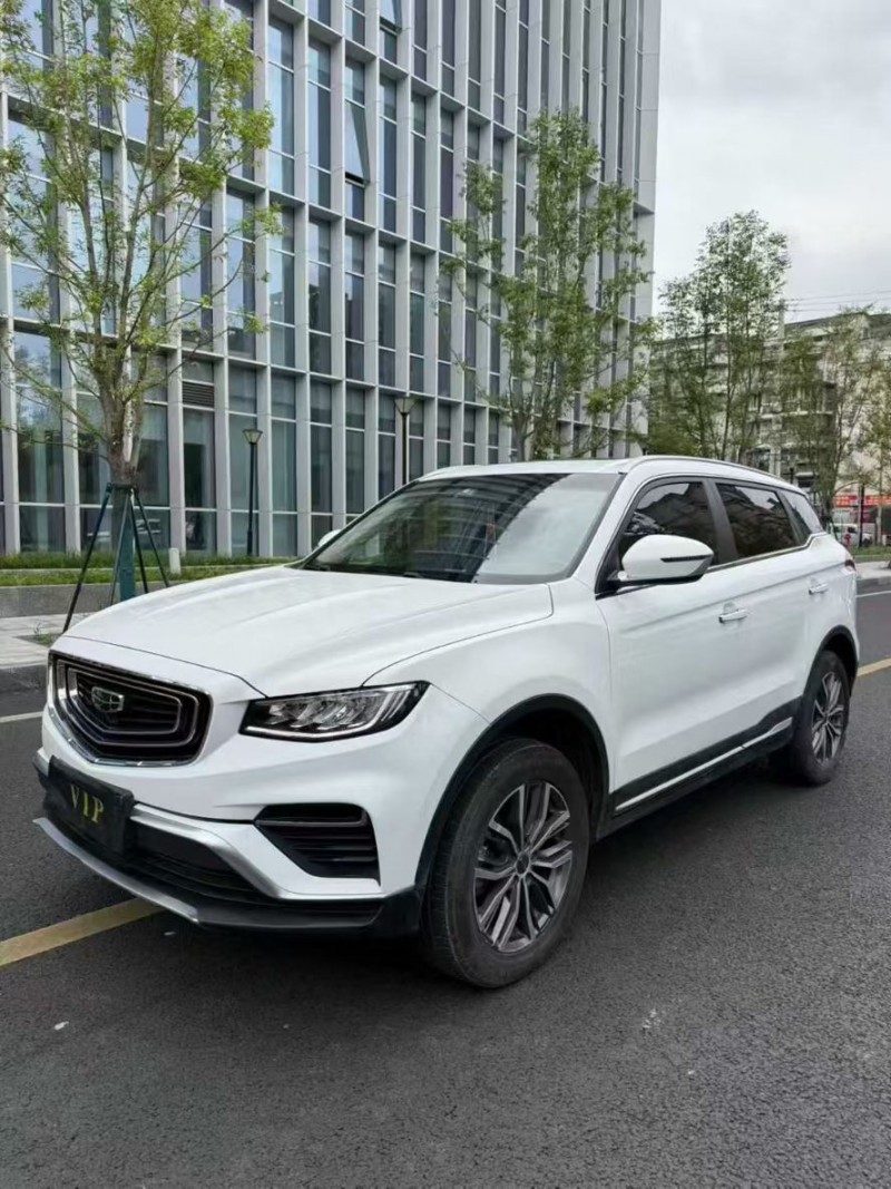 成都19年吉利博越6