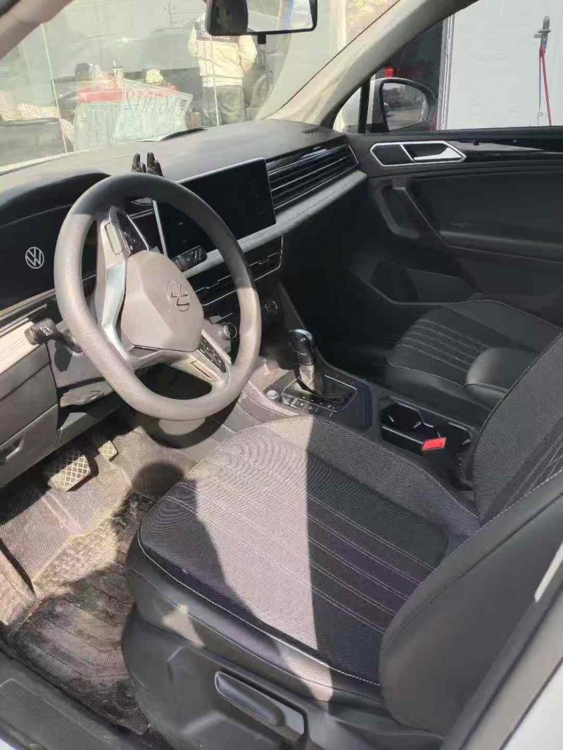 娄底22年大众途观4