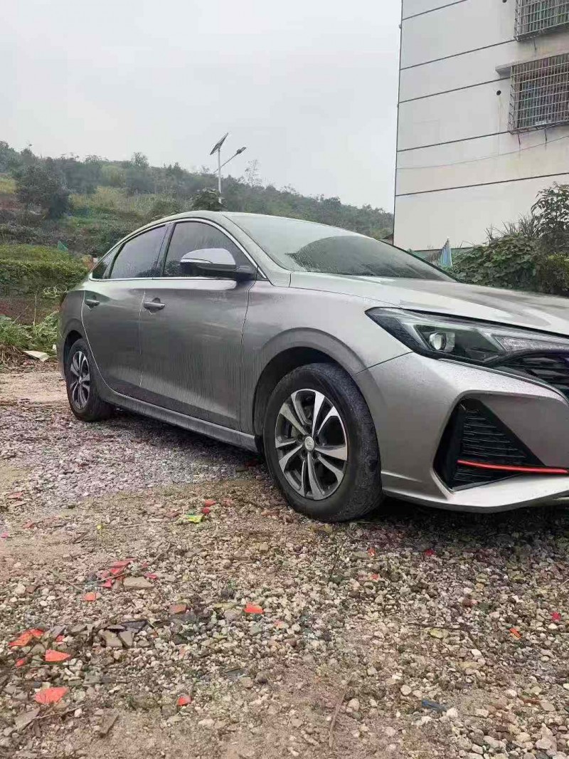 娄底23年长安汽车逸动3