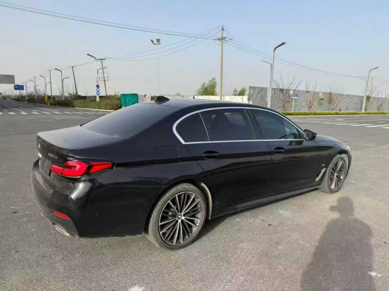 苏州22年宝马5系9
