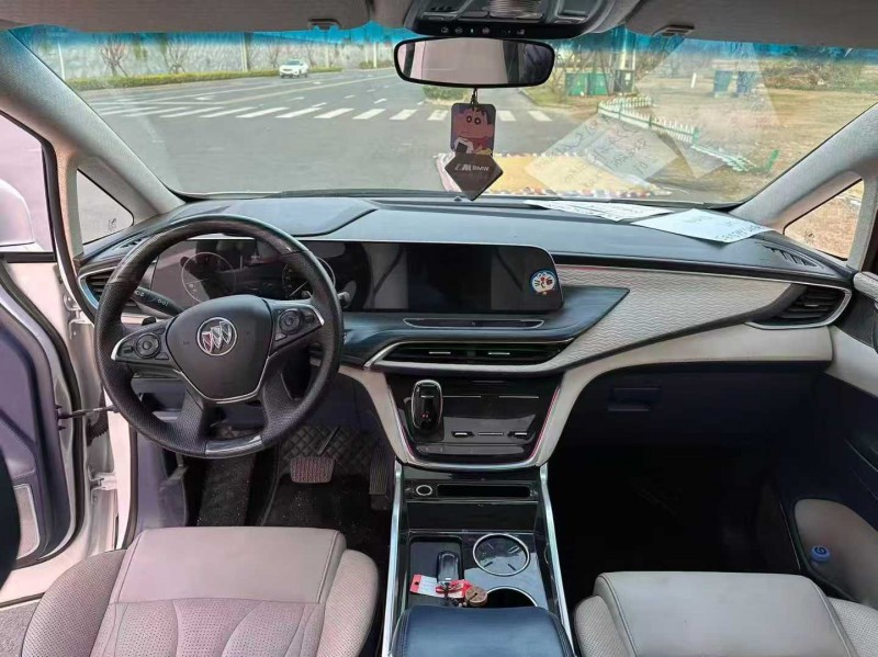 苏州22年别克GL86