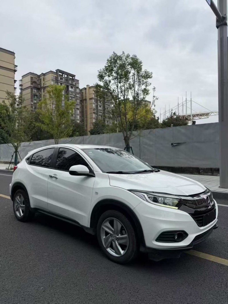 成都21年本田缤智2