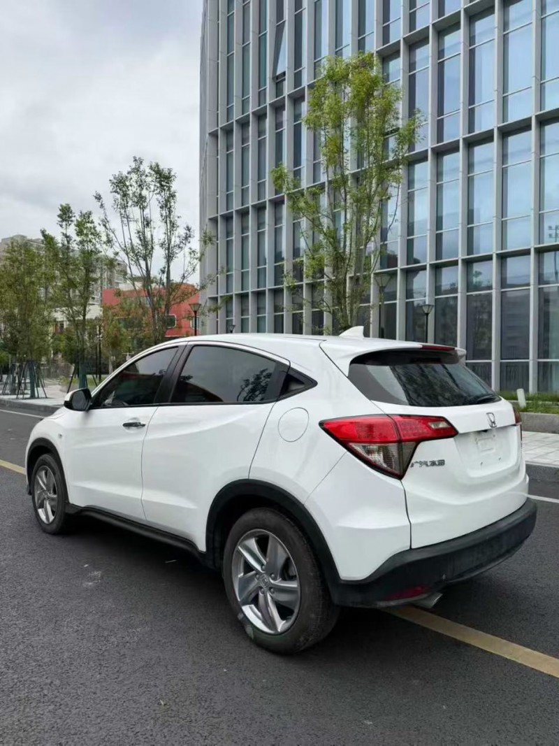 成都21年本田缤智3