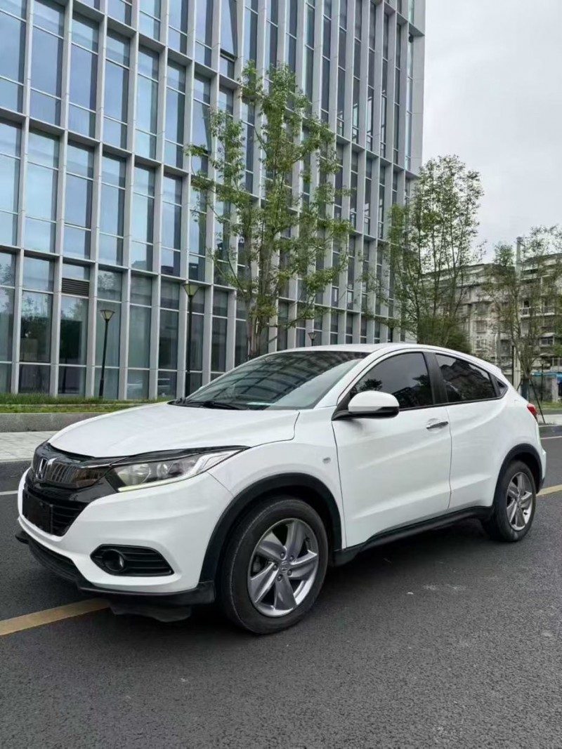 成都21年本田缤智5