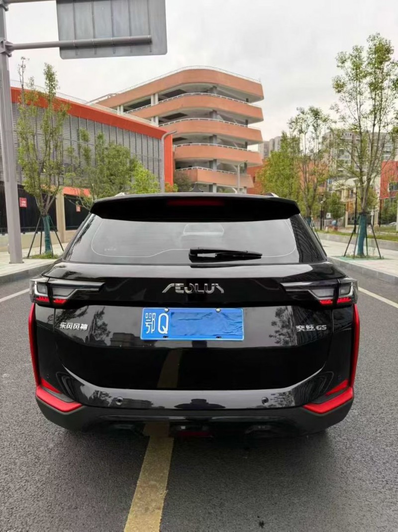 成都23年东风奕炫4