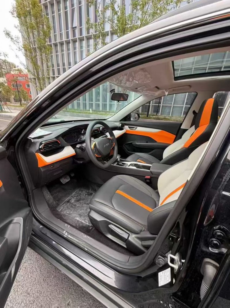 成都23年东风奕炫8