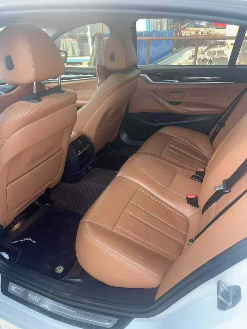 娄底18年宝马5系6