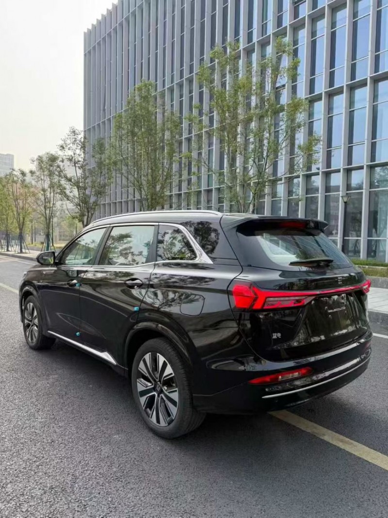 成都25年东风蓝电E53