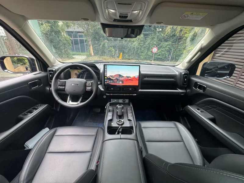 成都24年哈弗猛龙HI46