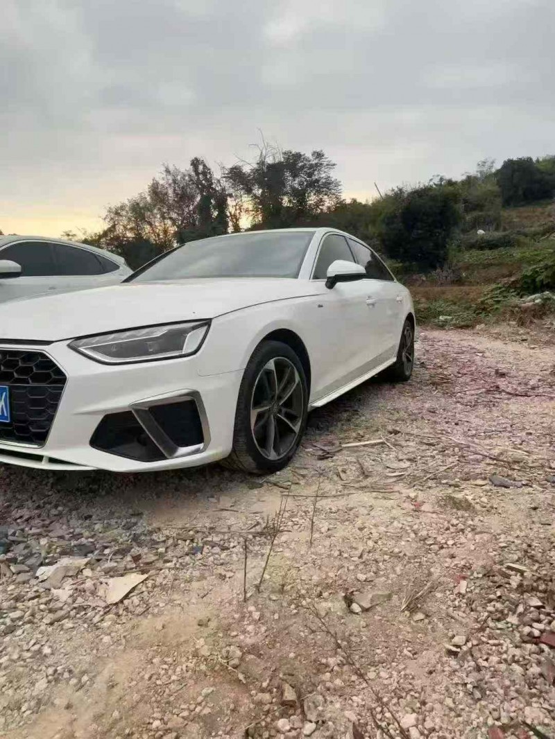 娄底21年奥迪A4L2