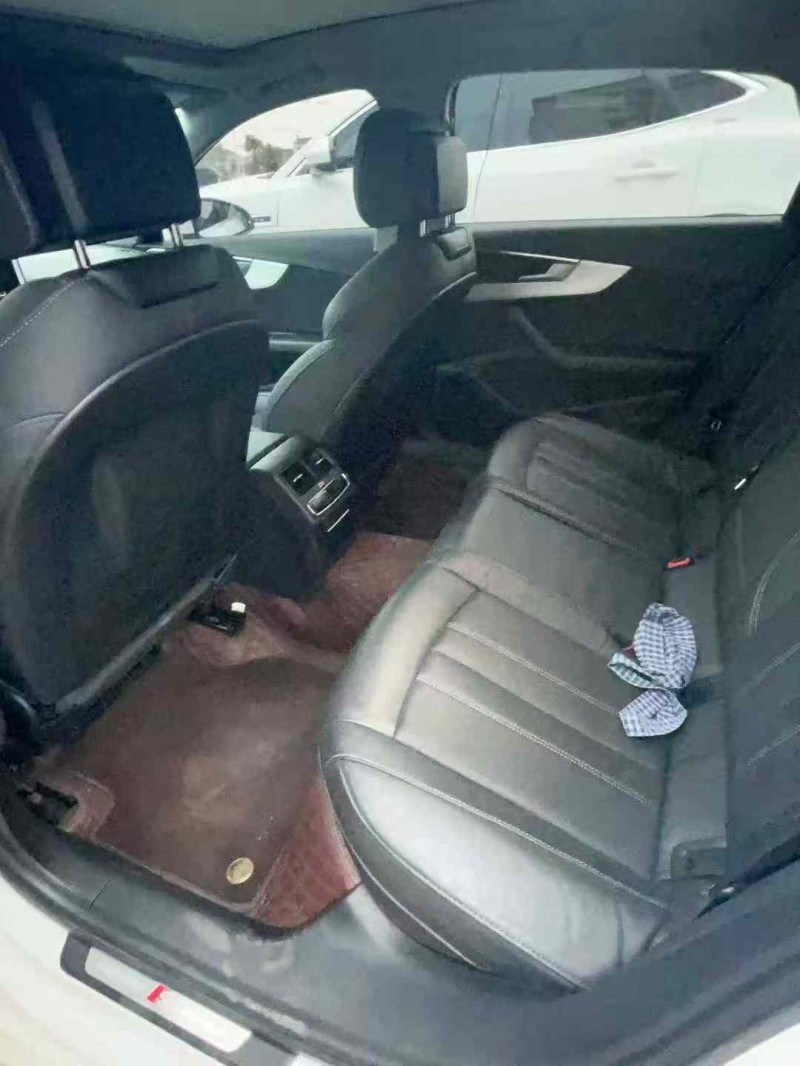 娄底21年奥迪A4L6