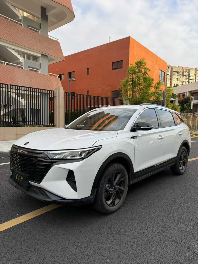 成都23年东风ax78