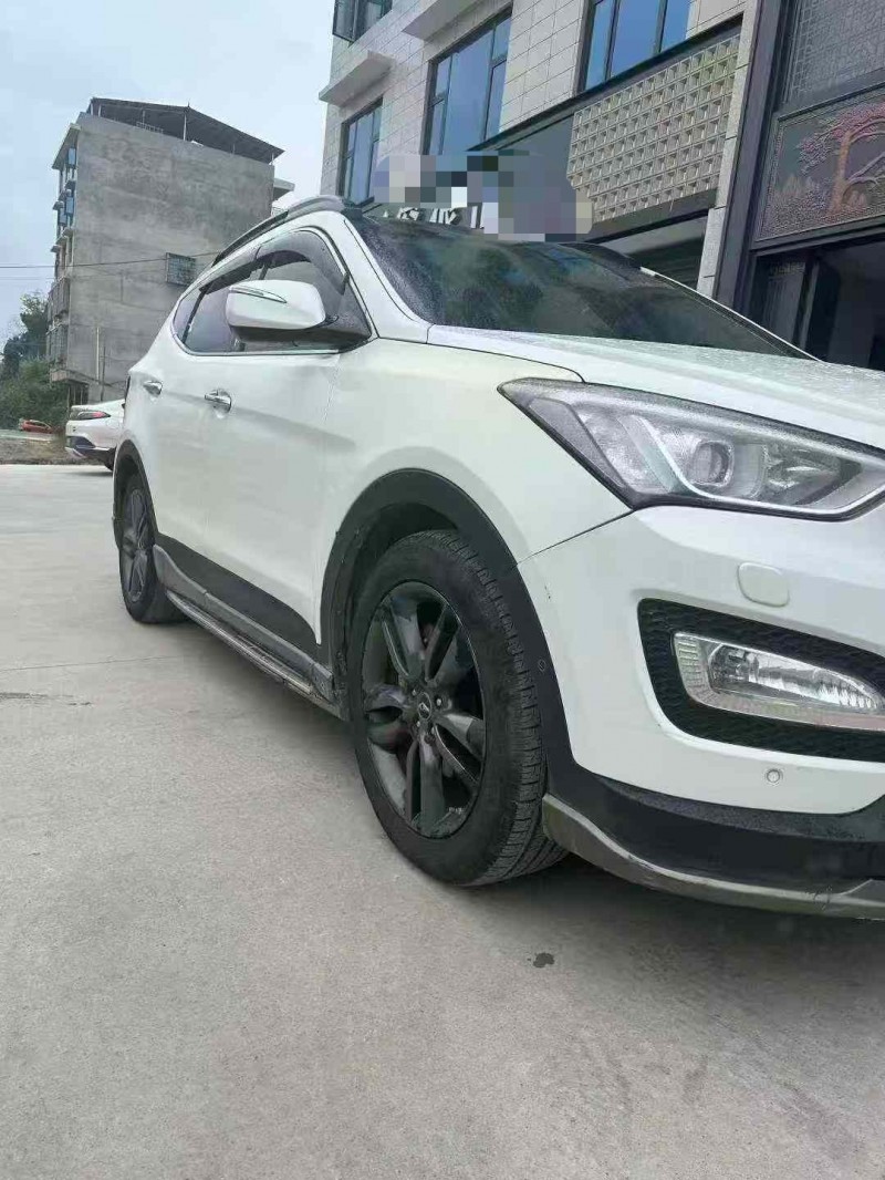 娄底13年现代新胜达3