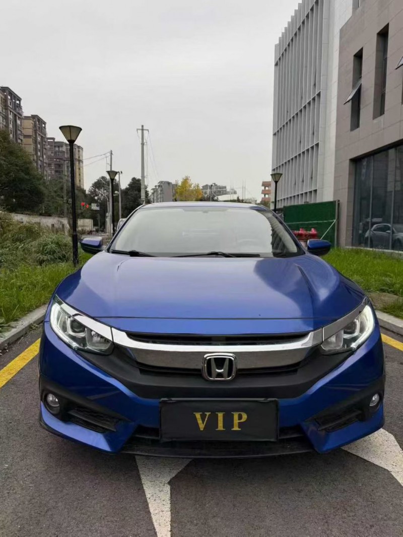 成都18年本田思域1