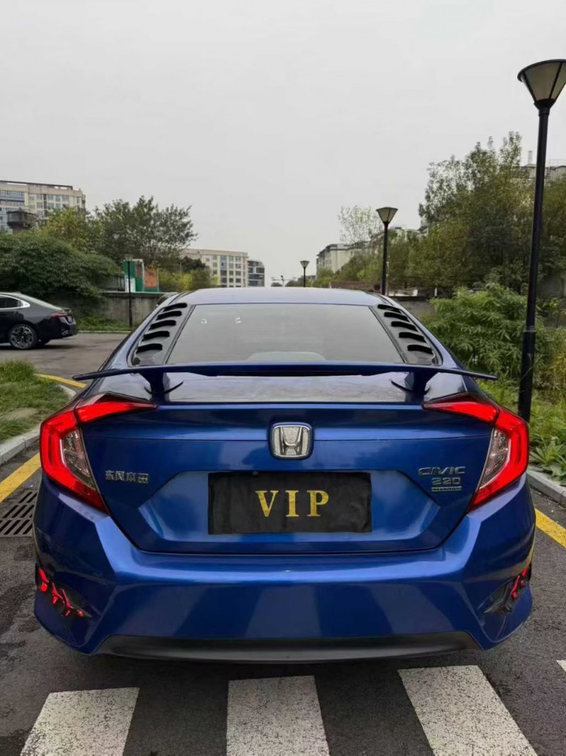 成都18年本田思域3