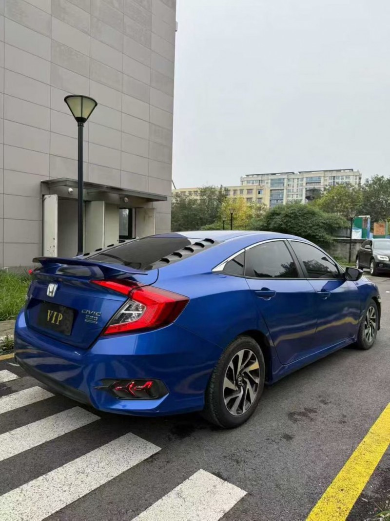 成都18年本田思域6