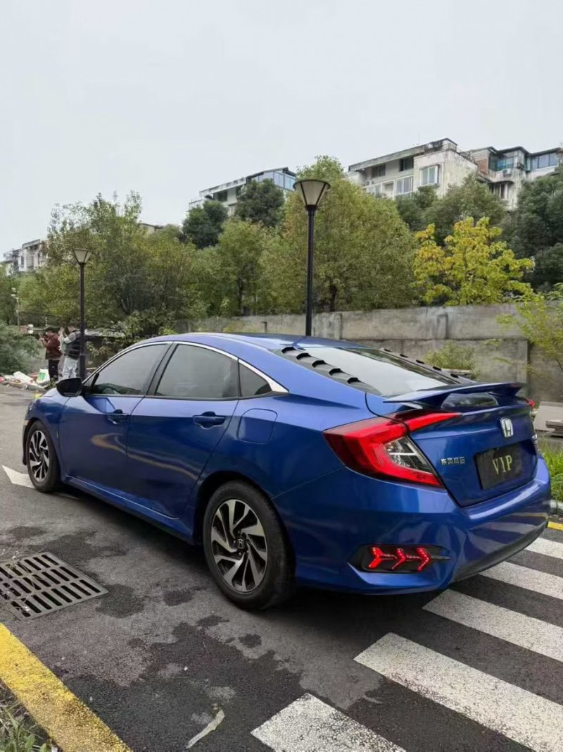 成都18年本田思域9