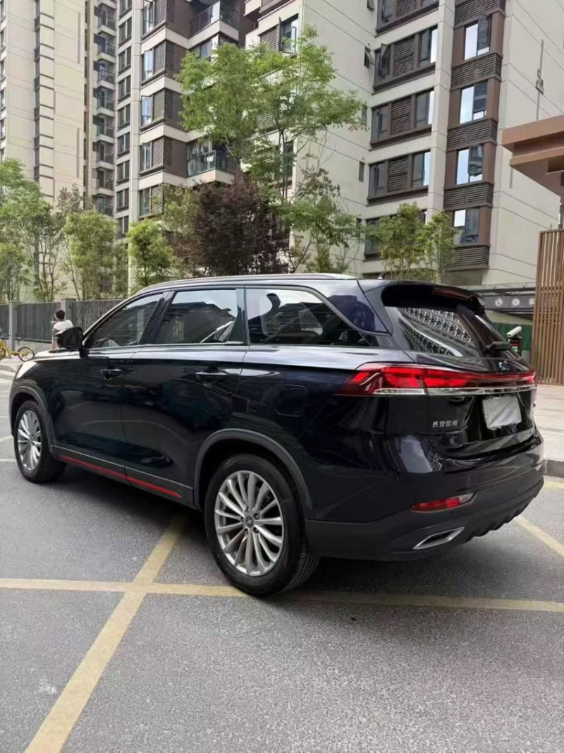 成都22年长安汽车欧尚5