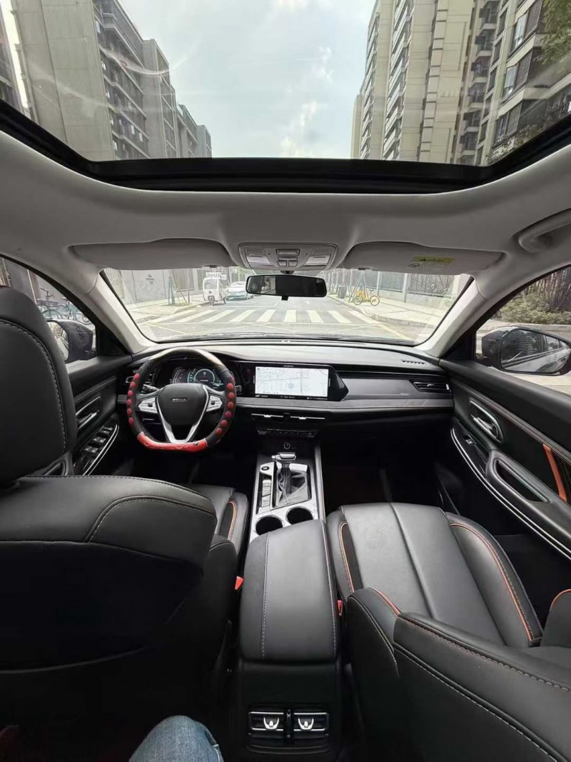 成都22年长安汽车欧尚7