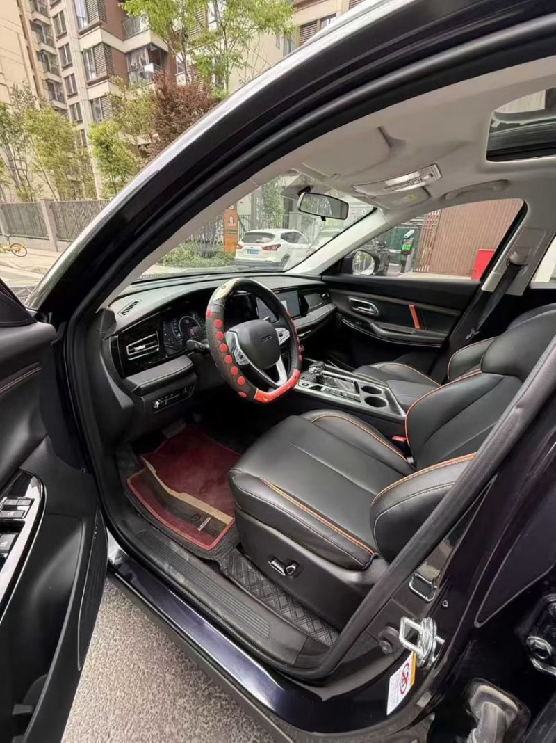 成都22年长安汽车欧尚9