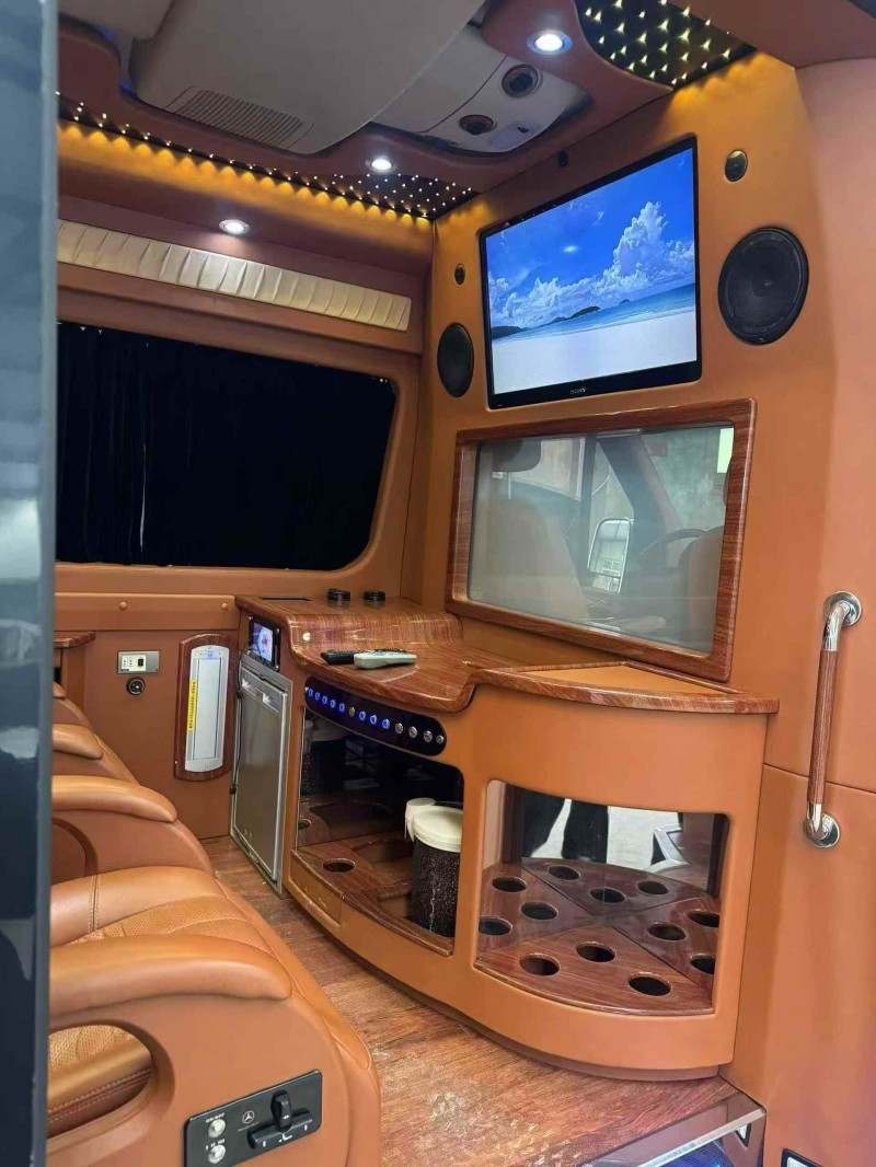 枣庄13年奔驰斯宾特7