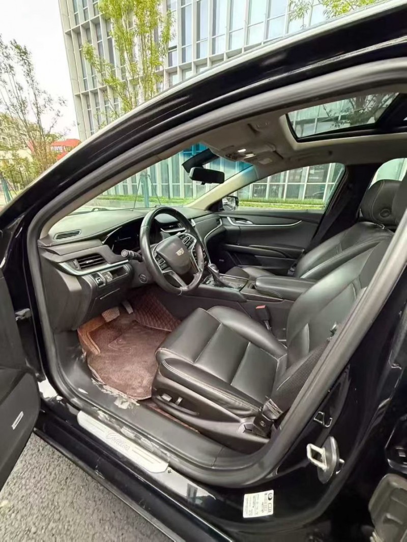 成都19年凯迪拉克ATS-L7