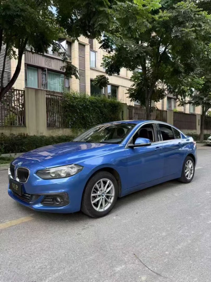 成都18年宝马1系5