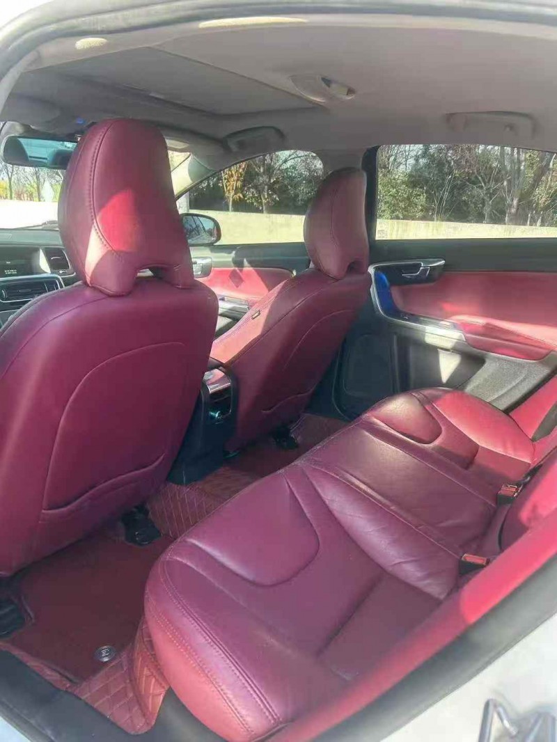 安庆16年沃尔沃S60L5