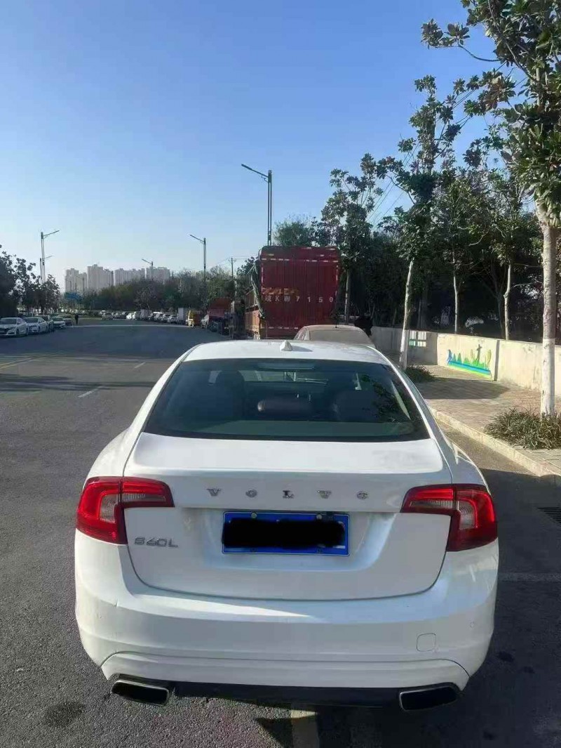 安庆16年沃尔沃S60L9
