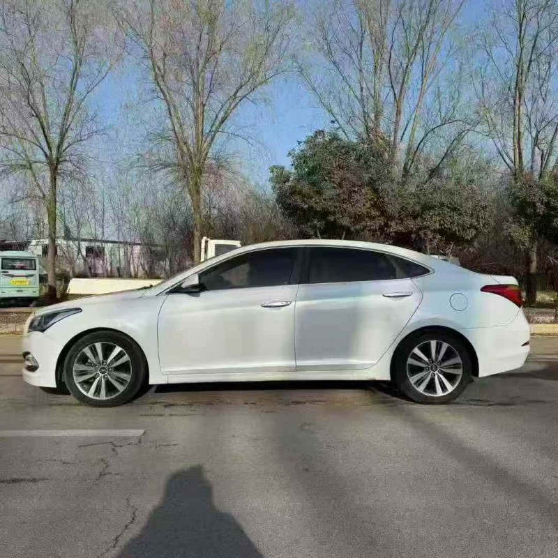 东营17年现代名图7