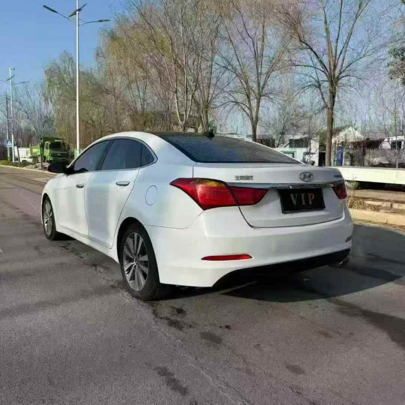 东营17年现代名图9