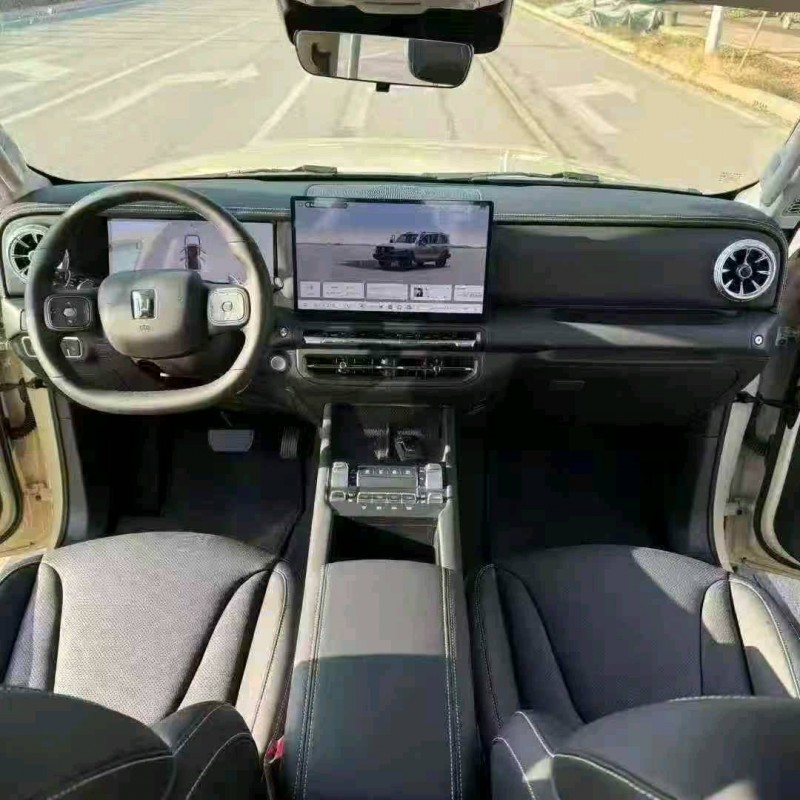 枣庄25年长城汽车坦克4