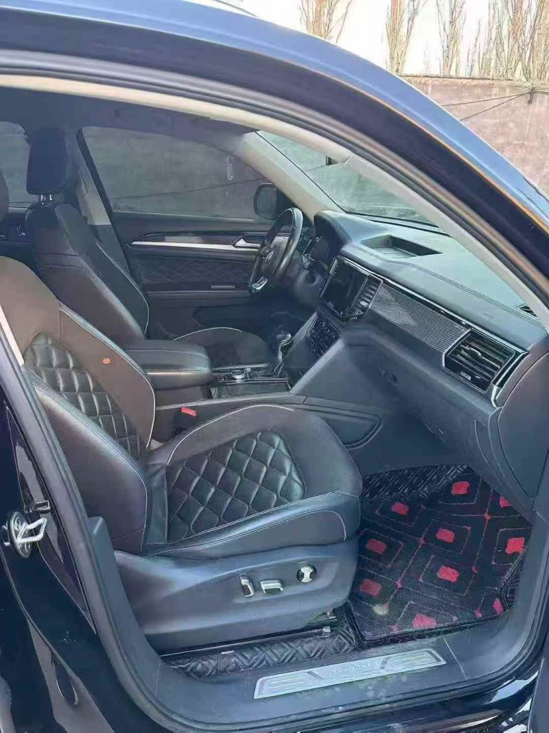 白银21年大众途昂5