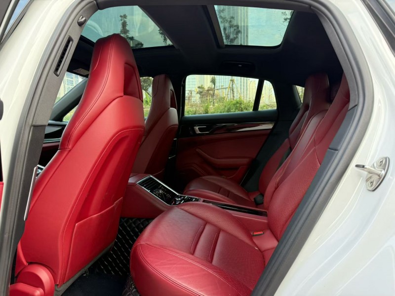 聊城22年保时捷帕拉梅拉3