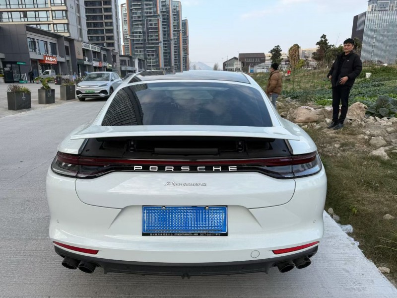 聊城22年保时捷帕拉梅拉4