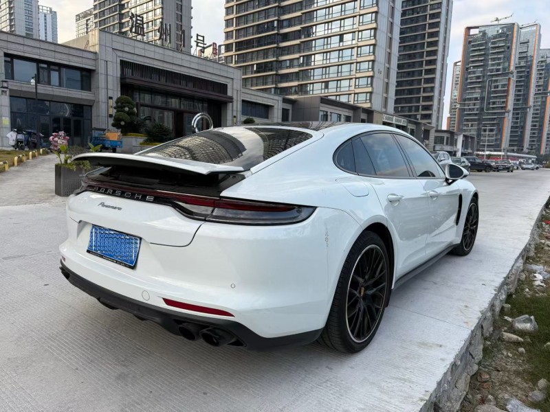 聊城22年保时捷帕拉梅拉6