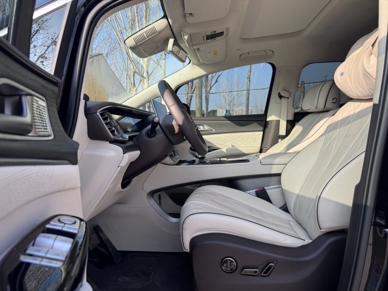 郑州24年腾势D97