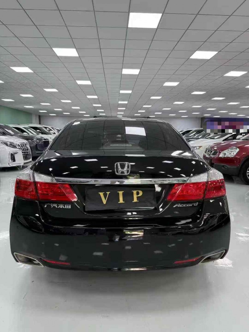 廊坊14年本田雅阁9