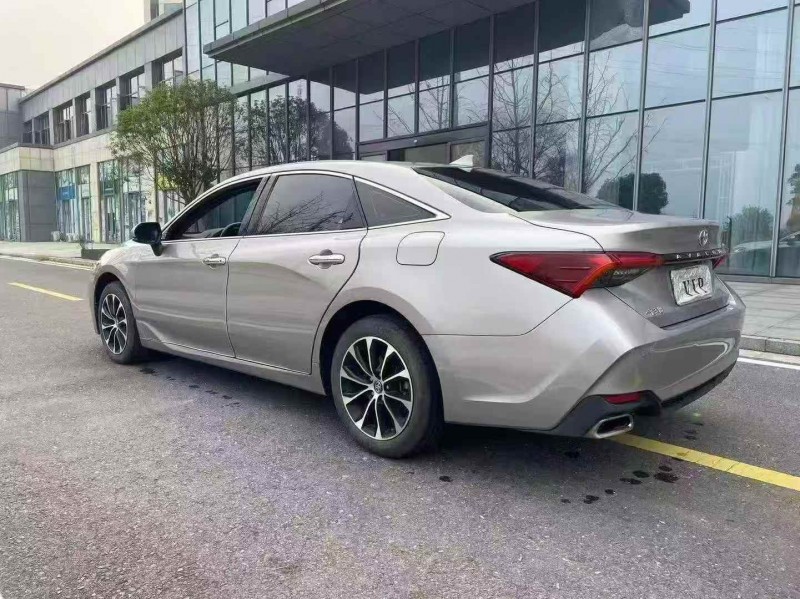 枣庄22年丰田亚洲龙7