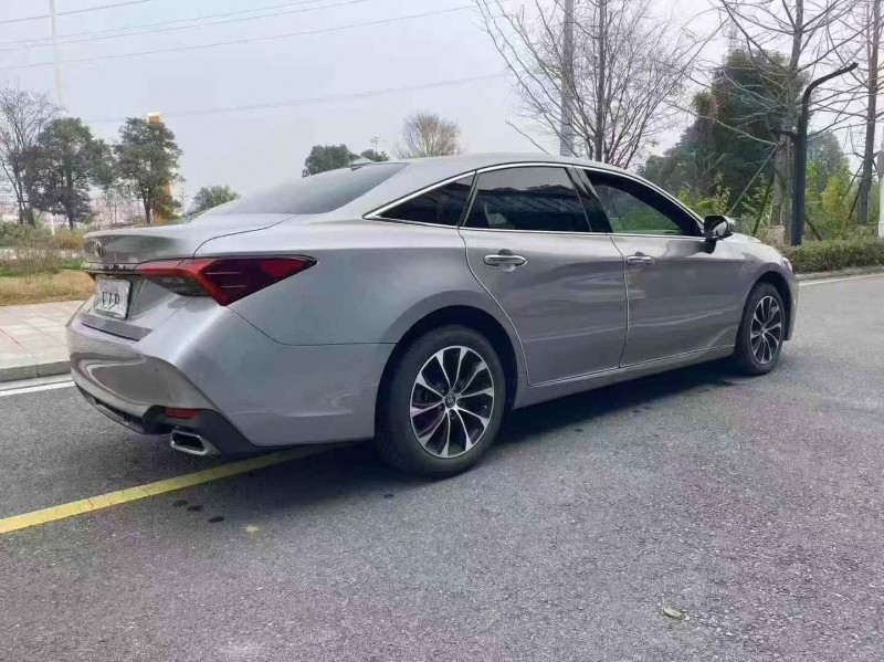 枣庄22年丰田亚洲龙8