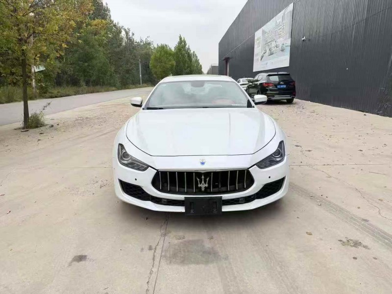 张家口18年玛莎拉蒂Ghibli1