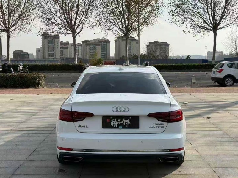 济南19年奥迪A4L9