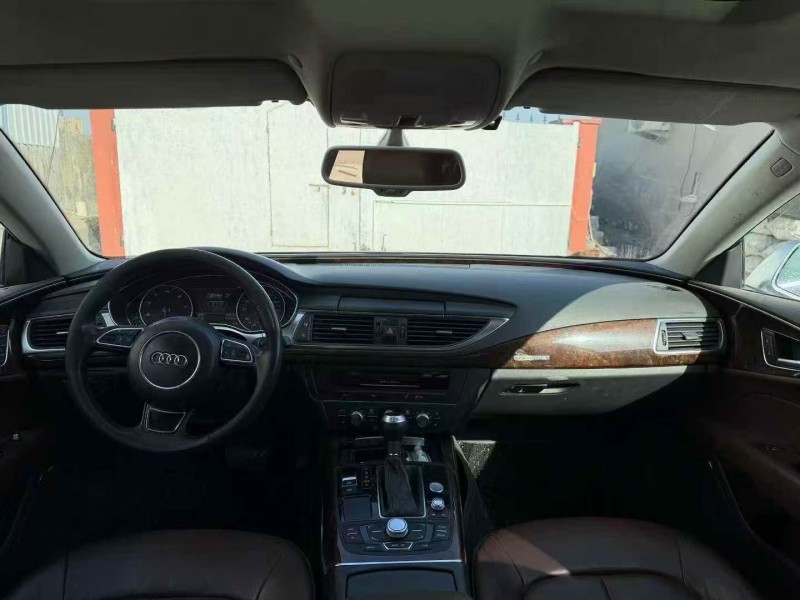 青岛13年奥迪A7L5