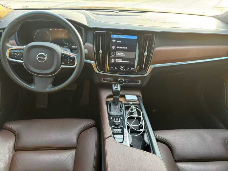 徐州19年沃尔沃S908