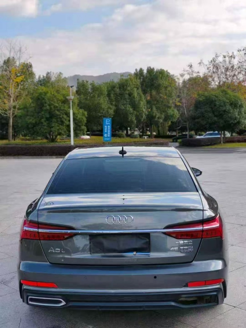 济宁21年奥迪A6L6