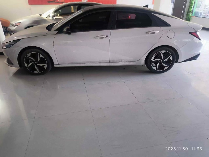 焦作22年现代伊兰特2