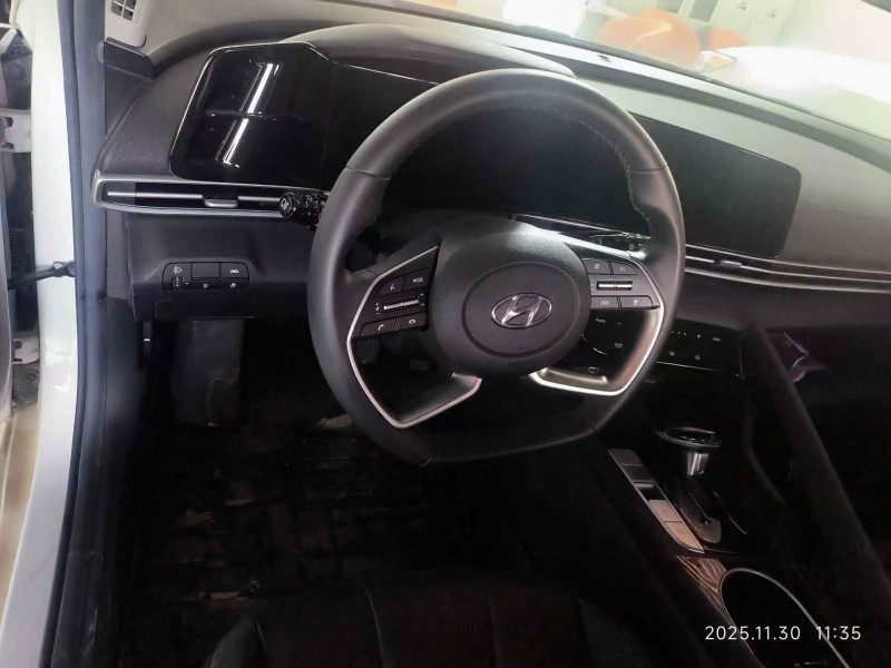 焦作22年现代伊兰特3