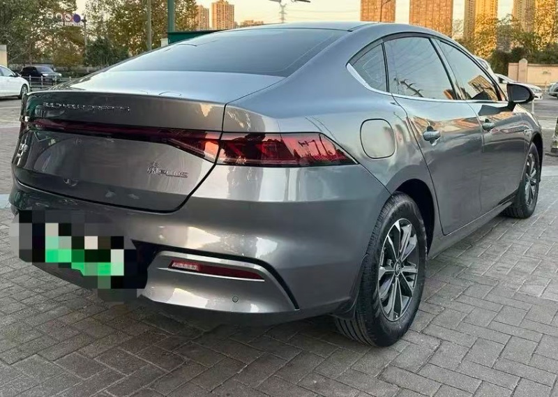 长沙23年比亚迪秦3