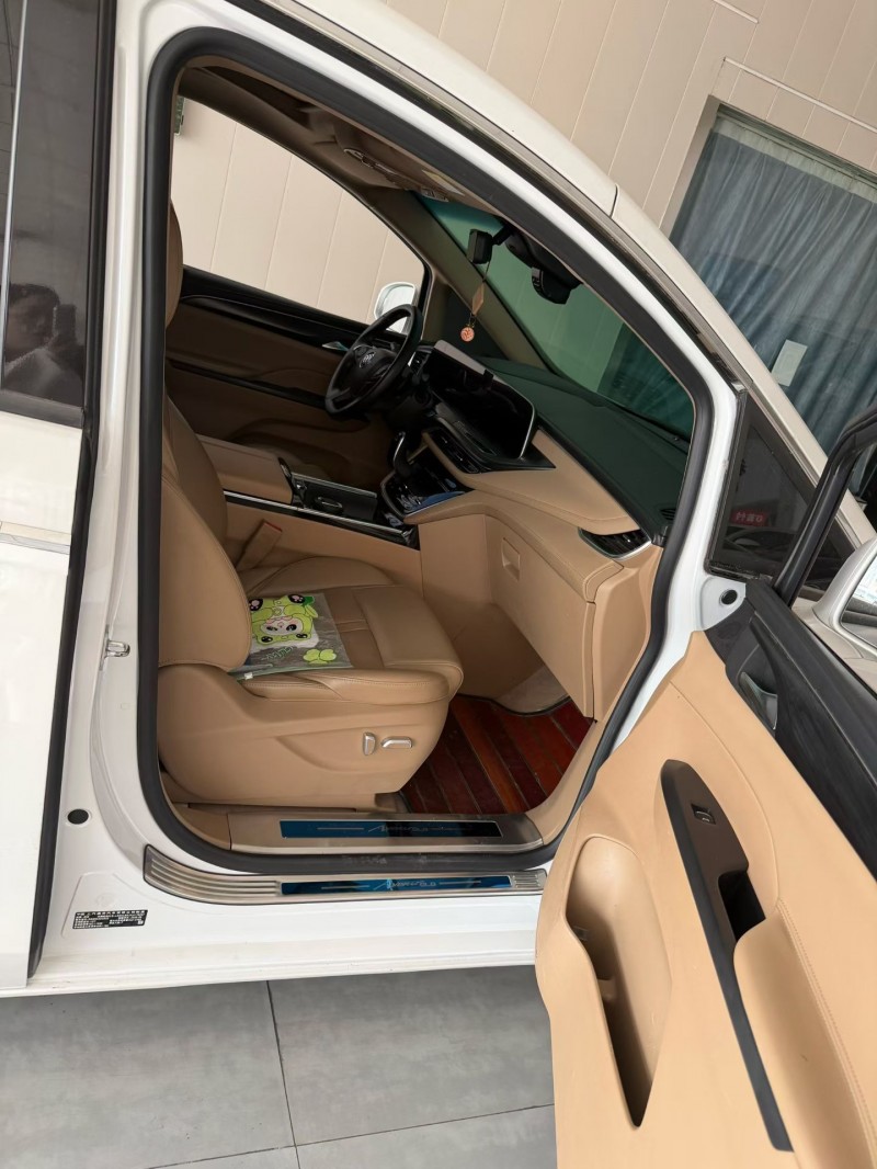 徐州20年别克GL85